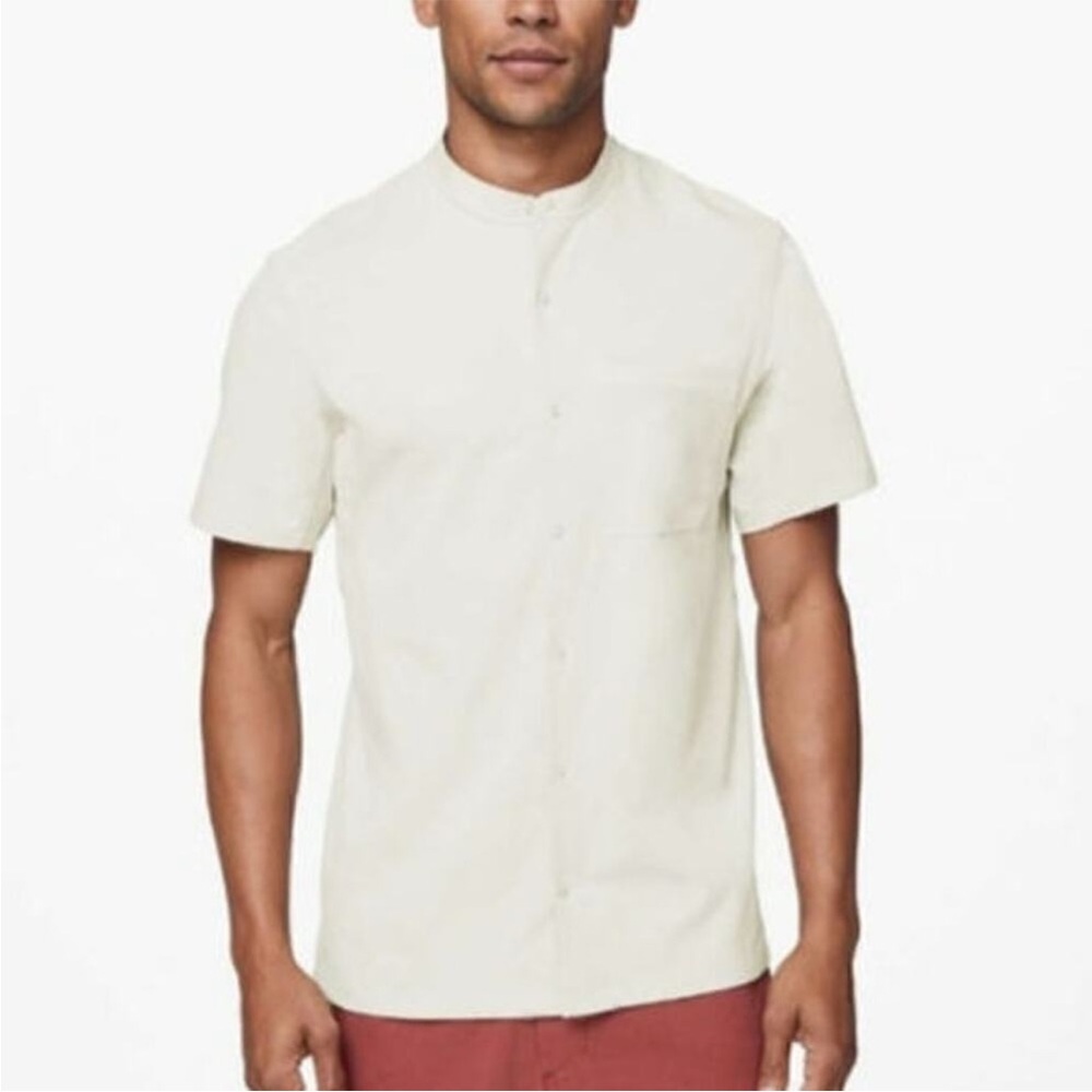 Lululemon Daily Drift Short Sleeve Shirt in Silverstone Men’s Size Large